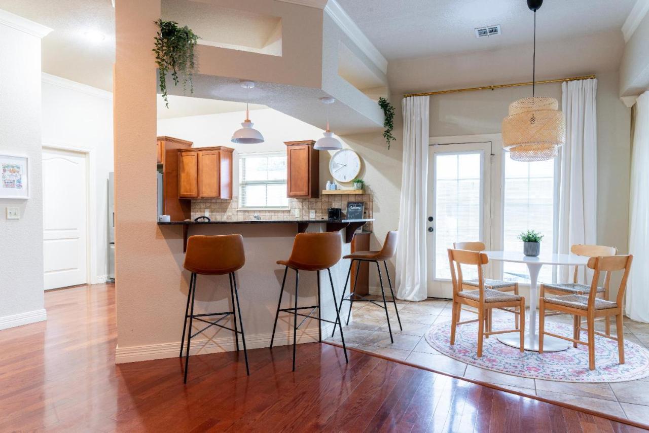Cottage Getaway - Quiet Cottage Charm Near U Of A Fayetteville Eksteriør billede